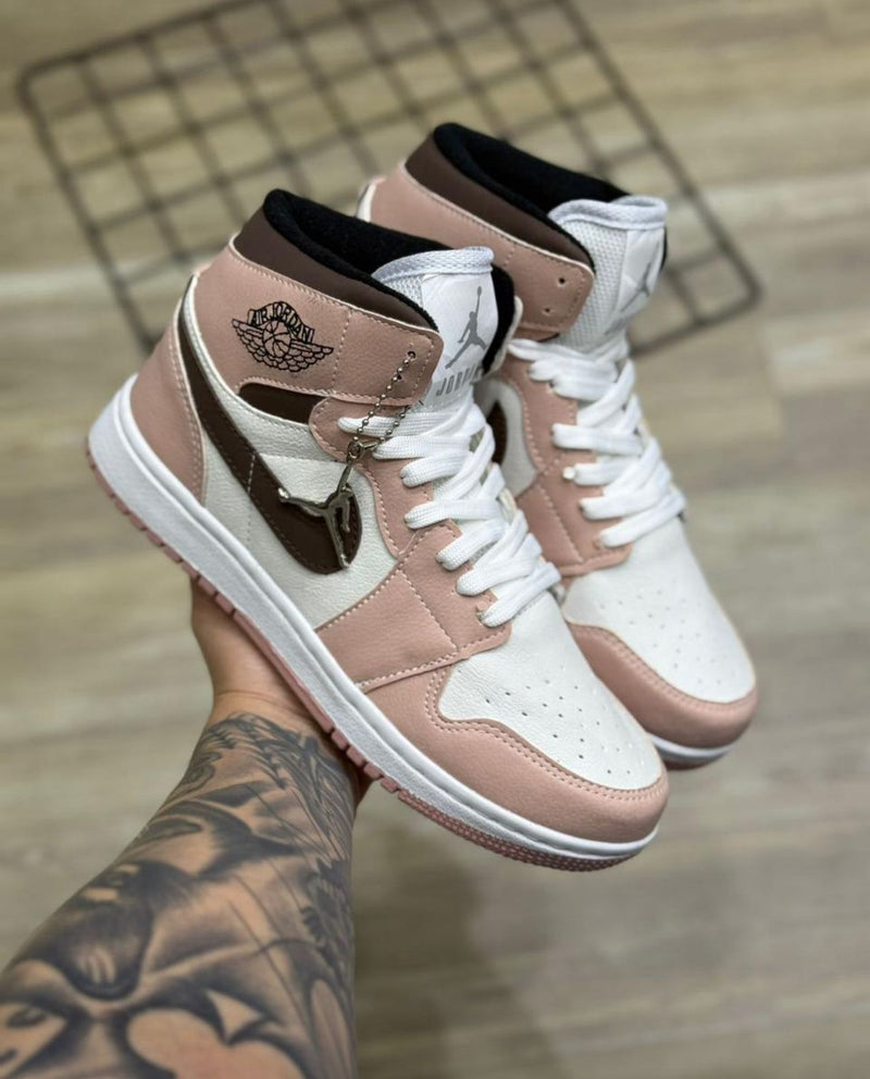Tênis Air Jordan 1 Mid